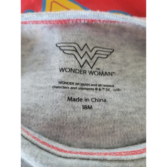Wonder Women's‎ Baby Girl Shirt with Cape size 18 months #7 - Picture 3 of 3